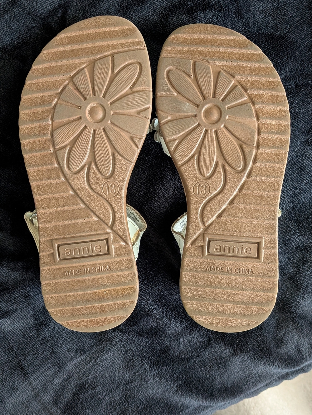 Girls Annie Floral Strap Sandals, White / Size 13 - Picture 9 of 9